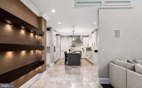 11 PETER HURD WAY, Marlton, NJ 08053