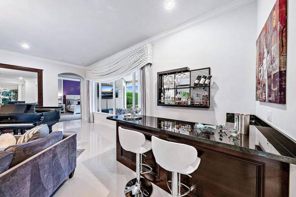 127 Steeple CIR, Jupiter, FL 33458