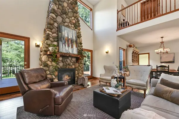 26506 SE 230th ST, Maple Valley, WA 98038