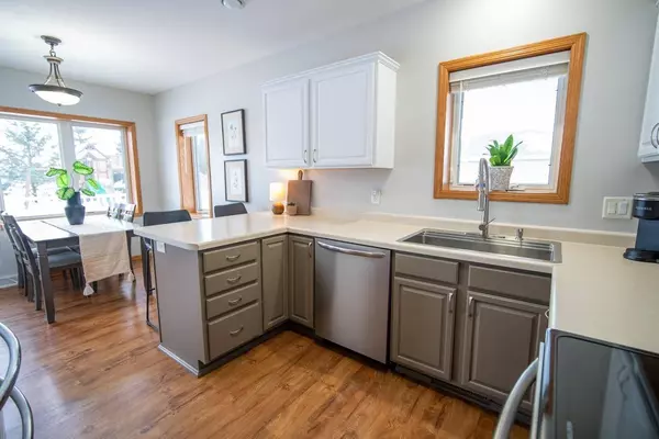 130 Cardinal Lane, Fall River, WI 53932