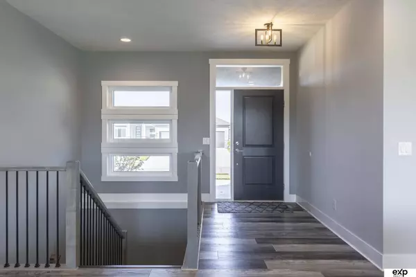 10311 S 188th Street, Omaha, NE 68136