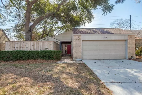 1819 Ash Meadow DR, Houston, TX 77090