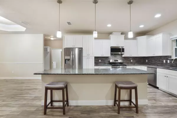 23116 NW 4th Place, Newberry, FL 32669