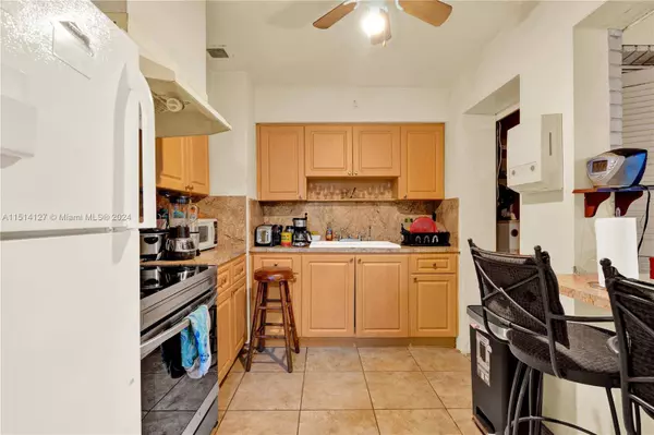 7648 N Tropicana St, Miramar, FL 33023