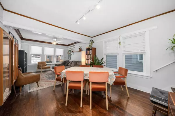 5958 N Manton AVE, Chicago, IL 60646