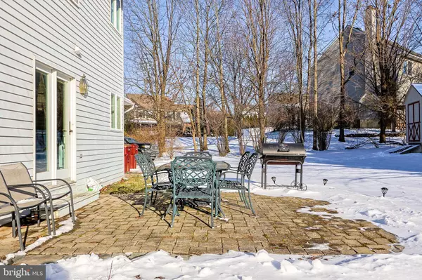 2250 BARRY CT, Easton, PA 18040