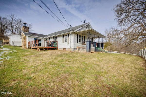 108 John Taylor RD, Elizabethton, TN 37643