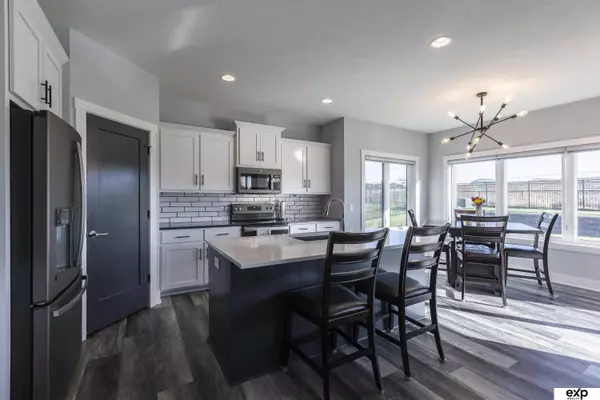 10311 S 188th Street, Omaha, NE 68136