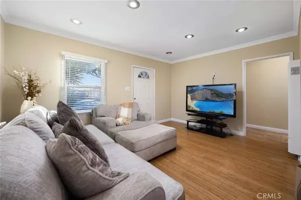 2057 W 96th ST, Los Angeles, CA 90047