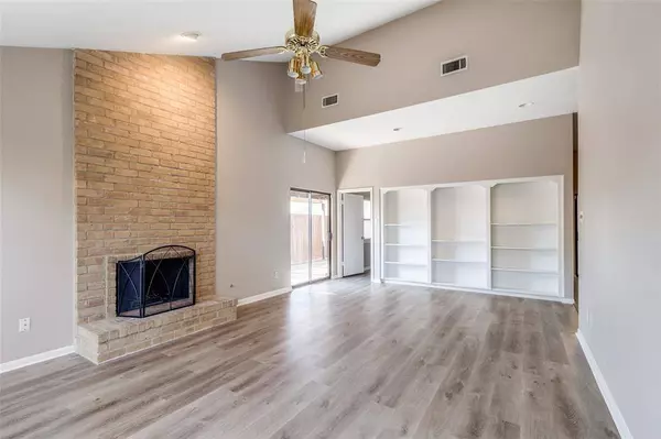 1819 Ash Meadow DR, Houston, TX 77090