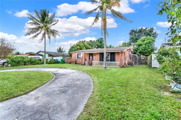 7648 N Tropicana St, Miramar, FL 33023