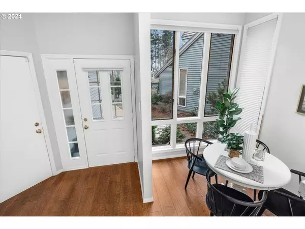 3485 DEVONSHIRE DR, Lake Oswego, OR 97035