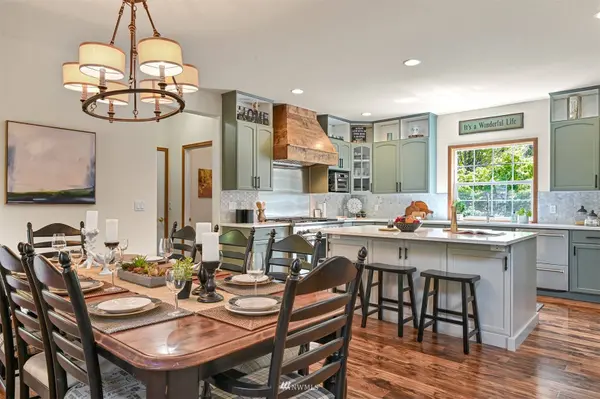 26506 SE 230th ST, Maple Valley, WA 98038