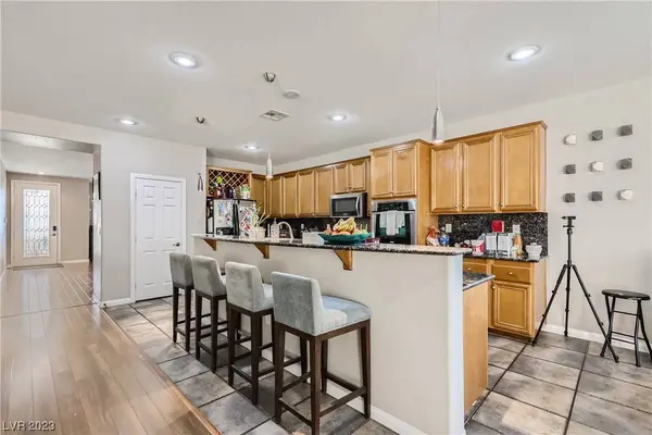 1843 Pallid Swift Court, North Las Vegas, NV 89084