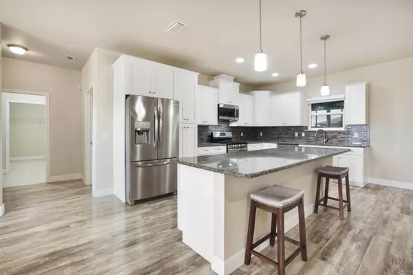 23116 NW 4th Place, Newberry, FL 32669