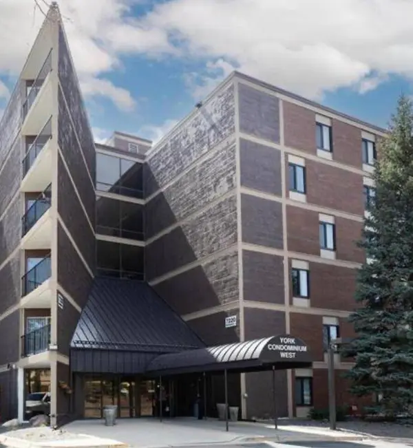 7220 York AVE S #120, Edina, MN 55435