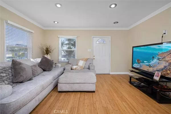 2057 W 96th ST, Los Angeles, CA 90047