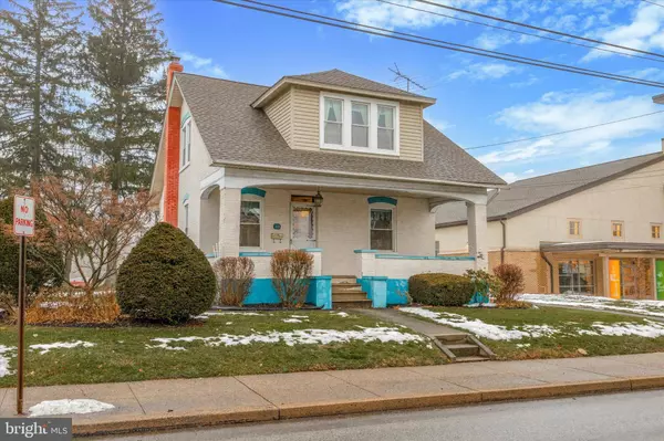 33 W BROAD ST, Hatfield, PA 19440