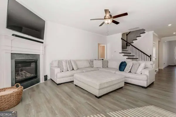 2122 Cosgrove PL, Snellville, GA 30078