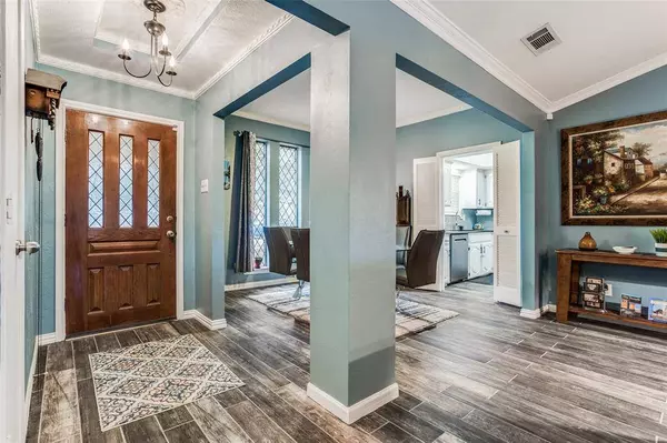 525 Kingsbridge Drive, Garland, TX 75040