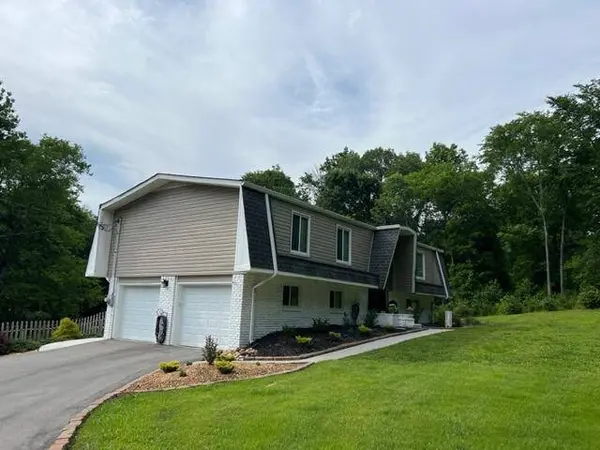 6626 Hideaway Rd, Ooltewah, TN 37363