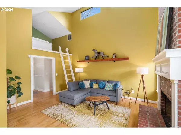 10946 SW 65TH AVE, Portland, OR 97219