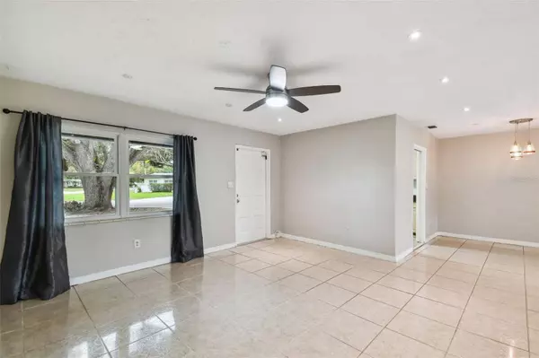 4606 S CLARK AVE, Tampa, FL 33611