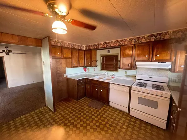 604 Pringle AVE, Galt, CA 95632