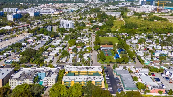 1975 NE 135th St #3L, North Miami, FL 33181