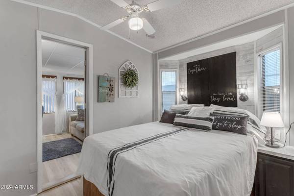 8700 E University Drive #1944, Mesa, AZ 85207