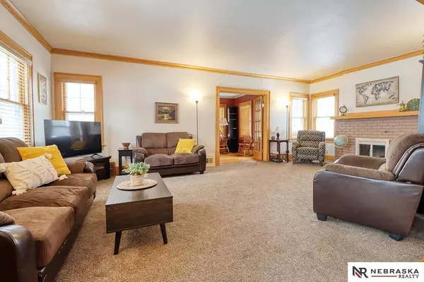 1201 N 37th Street, Lincoln, NE 68503