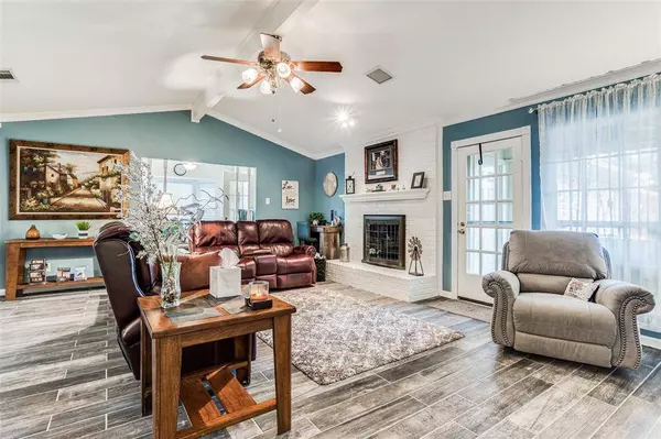 525 Kingsbridge Drive, Garland, TX 75040