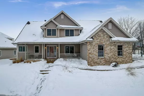 1212 Wenzel Way, Waunakee, WI 53597