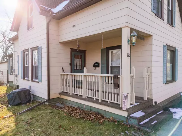 120 13th Street, Baraboo, WI 53913