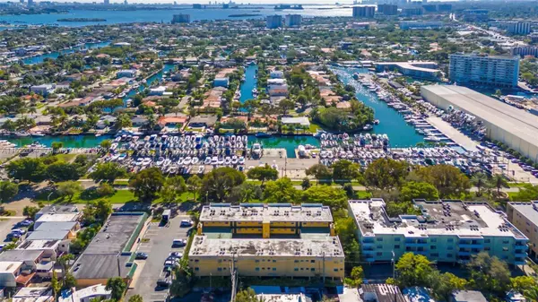 1975 NE 135th St #3L, North Miami, FL 33181