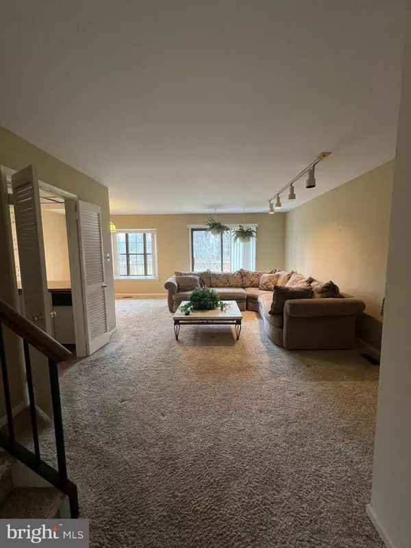 324 KINGS CROFT, Cherry Hill, NJ 08034