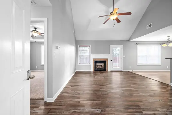 1005 Freedom Dr, Clarksville, TN 37042