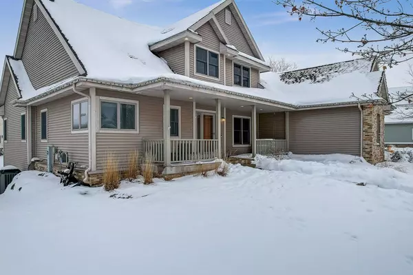 1212 Wenzel Way, Waunakee, WI 53597