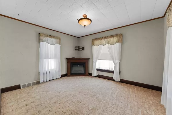 120 13th Street, Baraboo, WI 53913