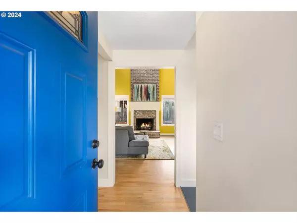 10946 SW 65TH AVE, Portland, OR 97219