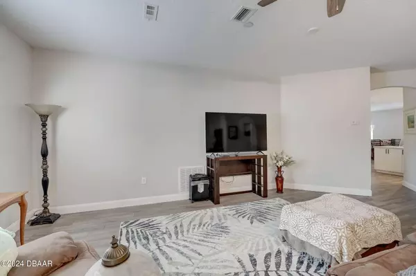 81 Rymshaw DR, Palm Coast, FL 32164