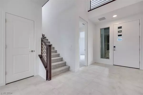 10363 Vonbulin Avenue, Las Vegas, NV 89124