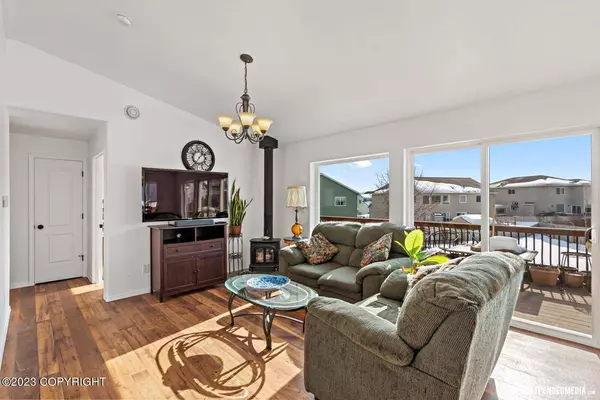 5976 Muirwood DR, Anchorage, AK 99502