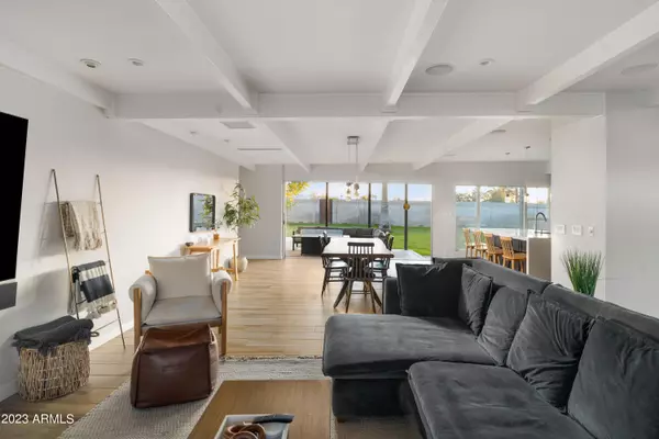 5419 E CALLE REDONDA --, Phoenix, AZ 85018