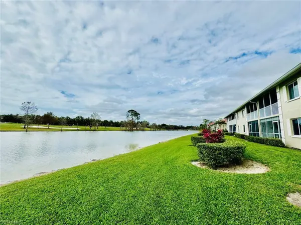 4572 Andover WAY #C-201, Naples, FL 34112