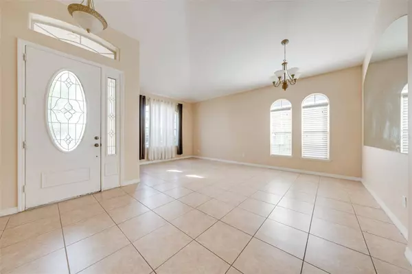 2844 SAND ARBOR CIR, Orlando, FL 32824