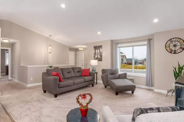 340 Bluebill ST, Baldwin, WI 54002