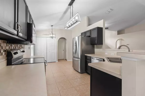 184 King Arthur Ct, St Augustine, FL 32086