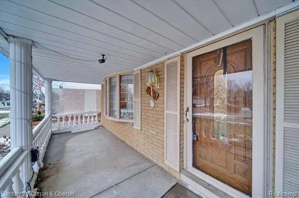 10263 CONTINENTAL Drive, Taylor, MI 48180