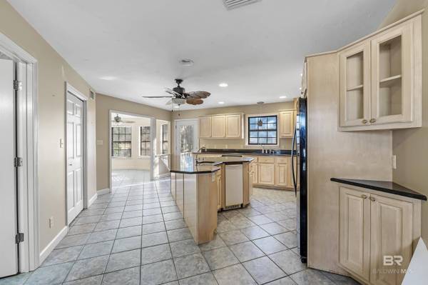 425 Wedgewood Drive, Gulf Shores, AL 36542